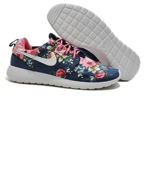 nike schuhe roshe läuft muster-damen schwarze blumen|Womens Nike Black Roshe.